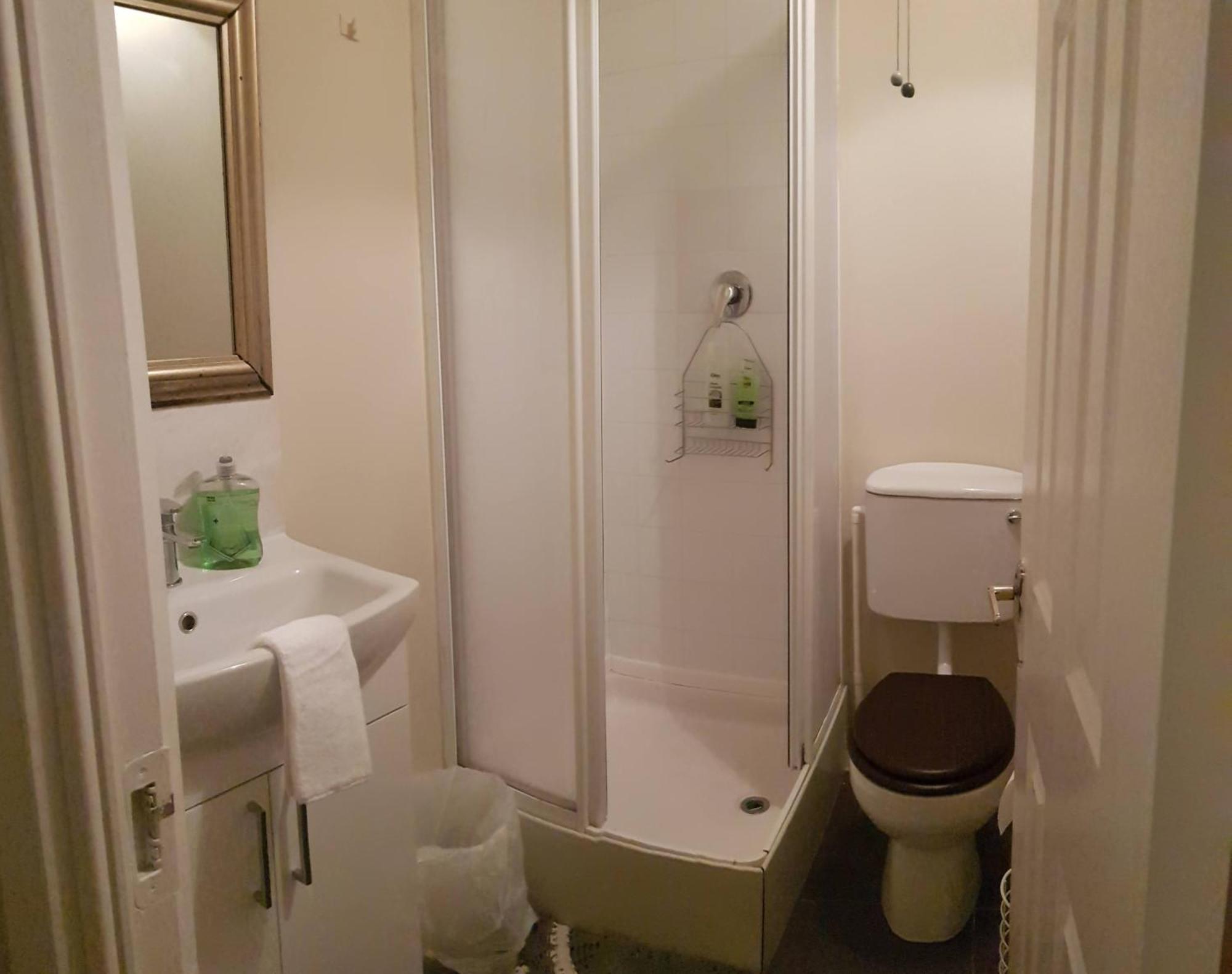 3 Bedroom 3 Bathroom House, Dublin Lucan Ngoại thất bức ảnh